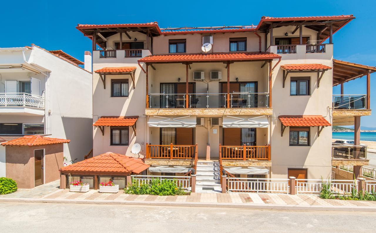 House Kostas On The Beach Sarti Zewnętrze zdjęcie
